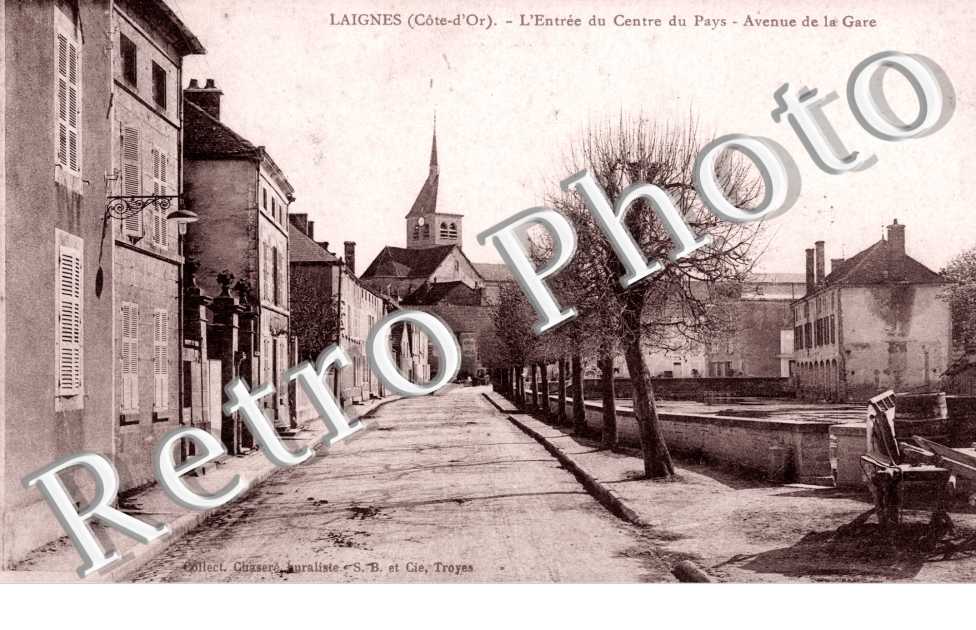 l'Entree du Pays, Avenue de la Gare