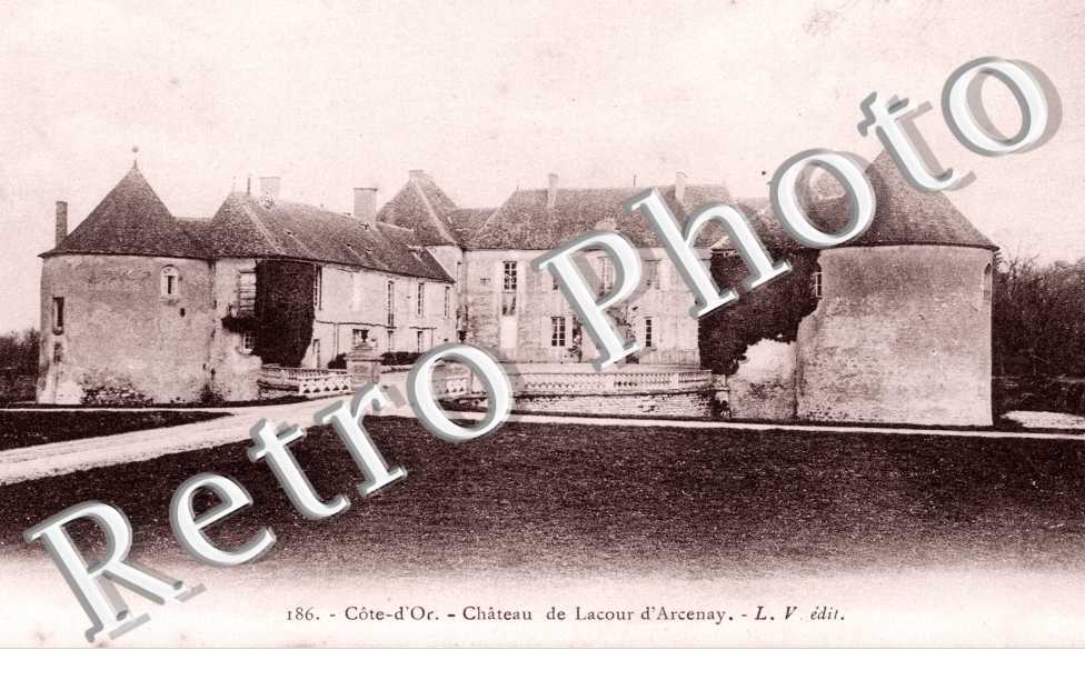 le Chateau de Lacour d'Arcenay