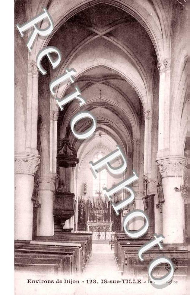 Interieur de l'eglise