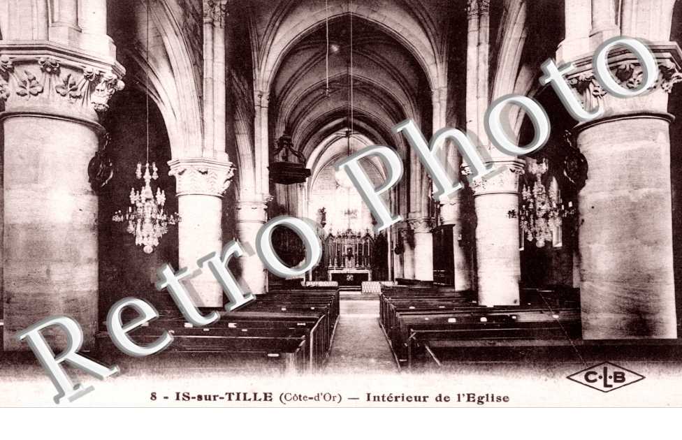 Interieur de l'eglise