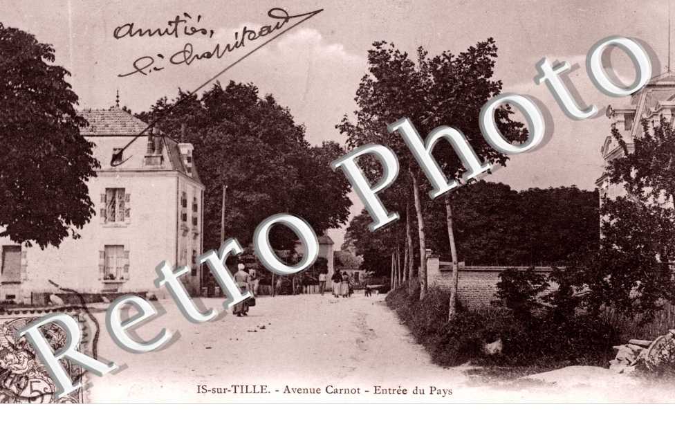 avenue Carnot Entree du pays