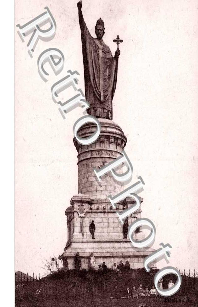 Statue du Pape Urbain II