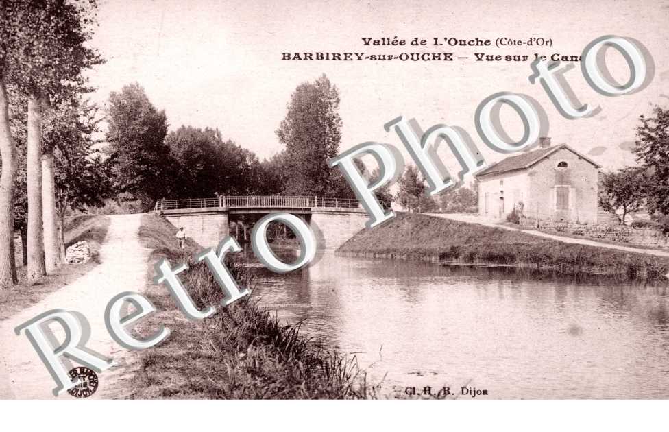Vue sur le canal