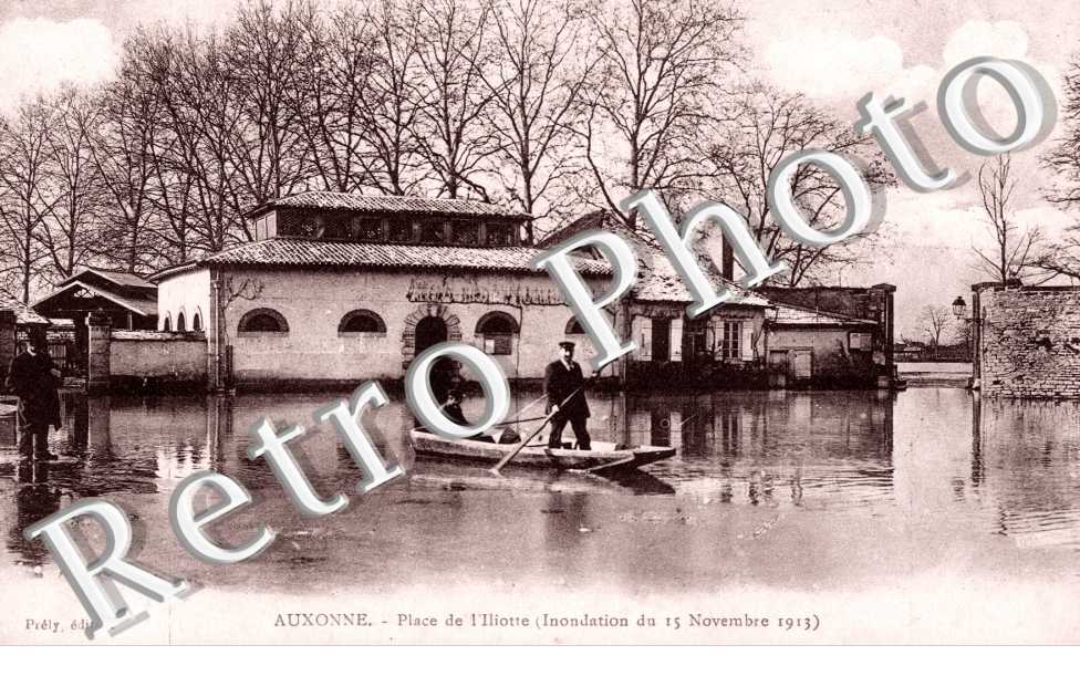 place de l'Iliotte (innondation du 15