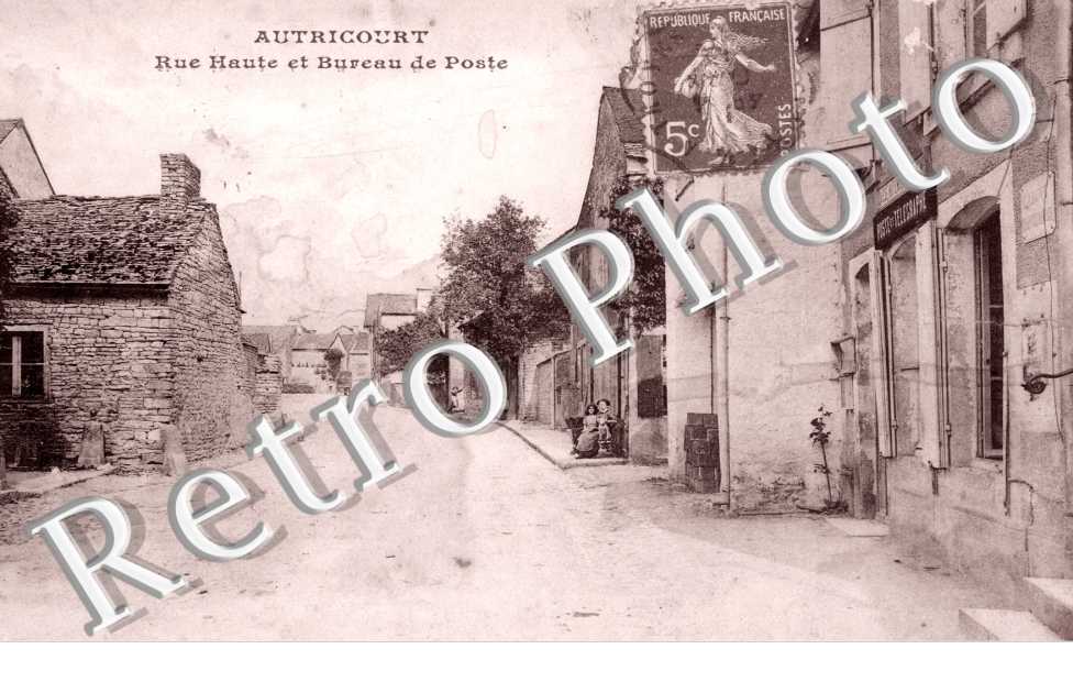 Rue Haute et bureau de poste
