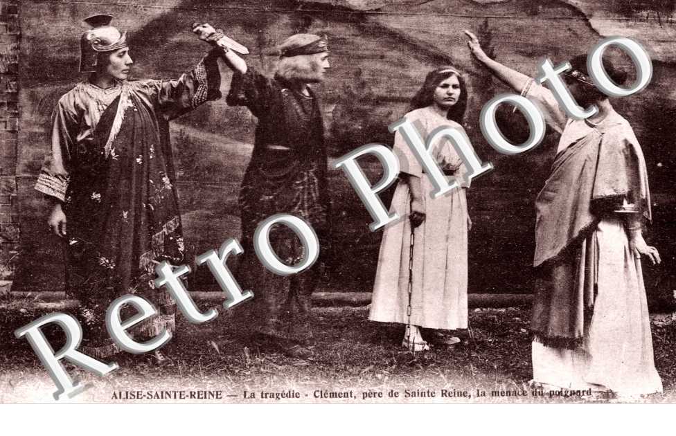 La Tragedie - Clement, pere de ste Reine, la menace du poignard - THEATRE