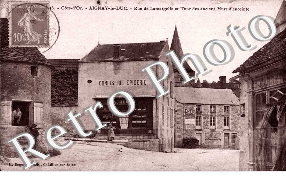 rue de lamargelle et tour des anciens murs d'enceinte