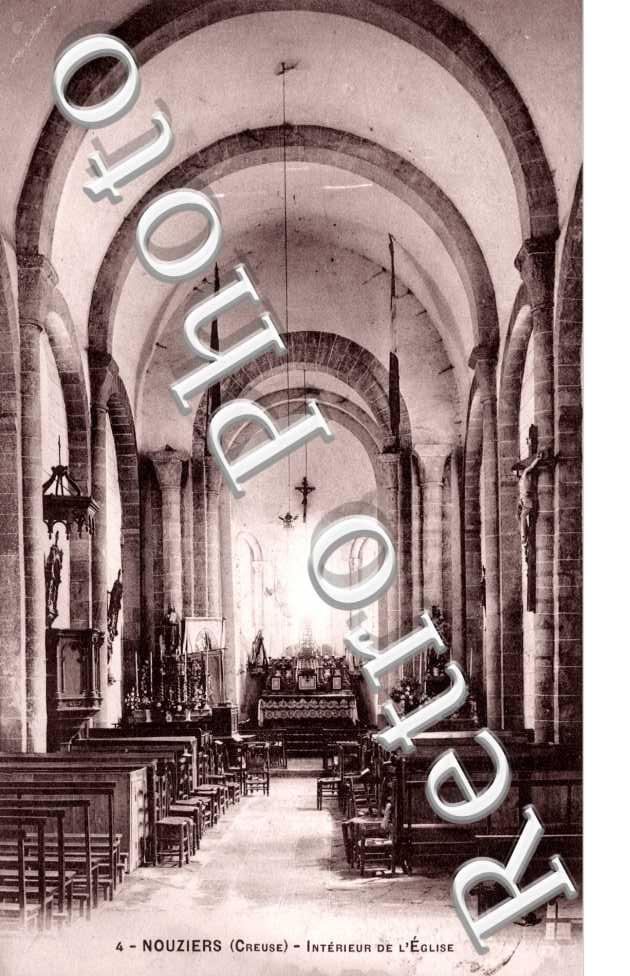 Interieur de l'eglise