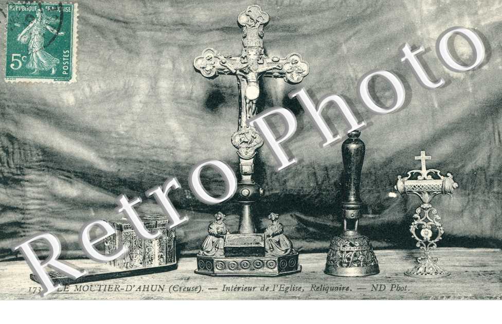 interieure de l'eglise - reliquaire
