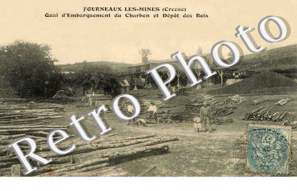 Quai d'embarquement du charbon et depot des bois