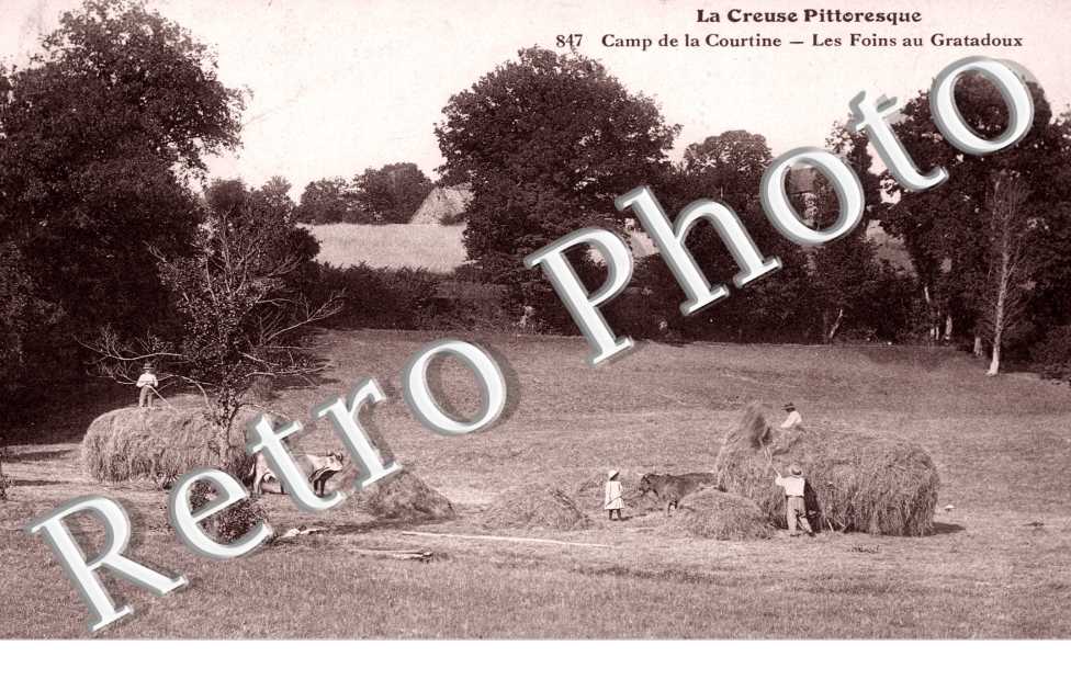le  camp de La Courtine - Les foins au Gratadoux