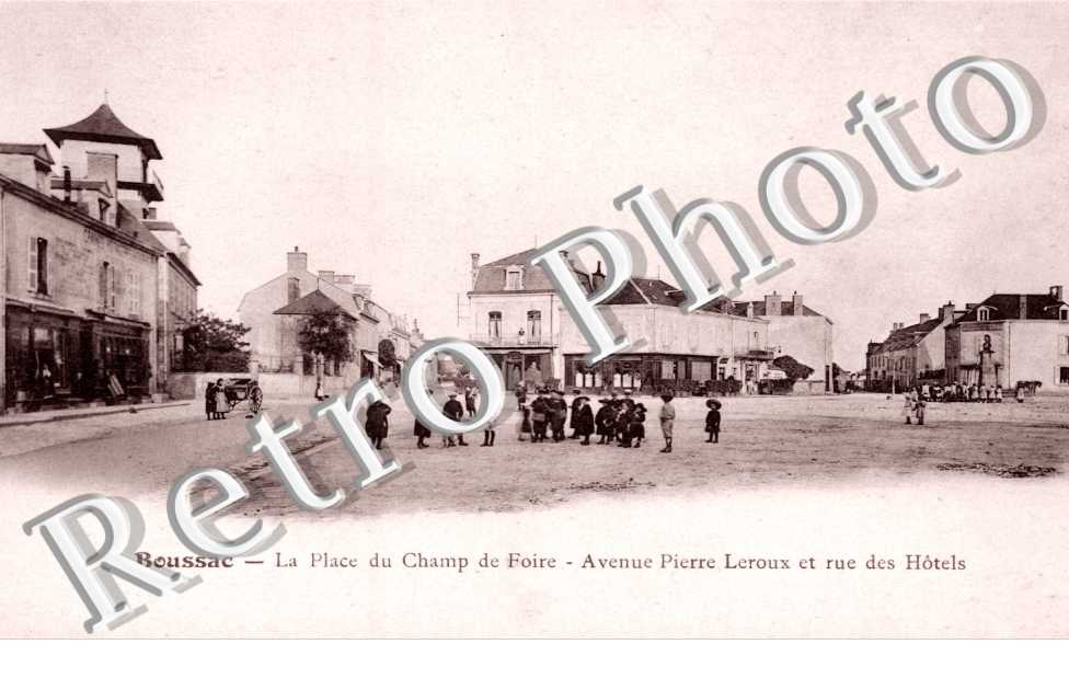 la place du champ de foire, avenue pierre leroux et rue des hotels