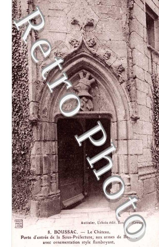 le Chateau - Porte d'Entree