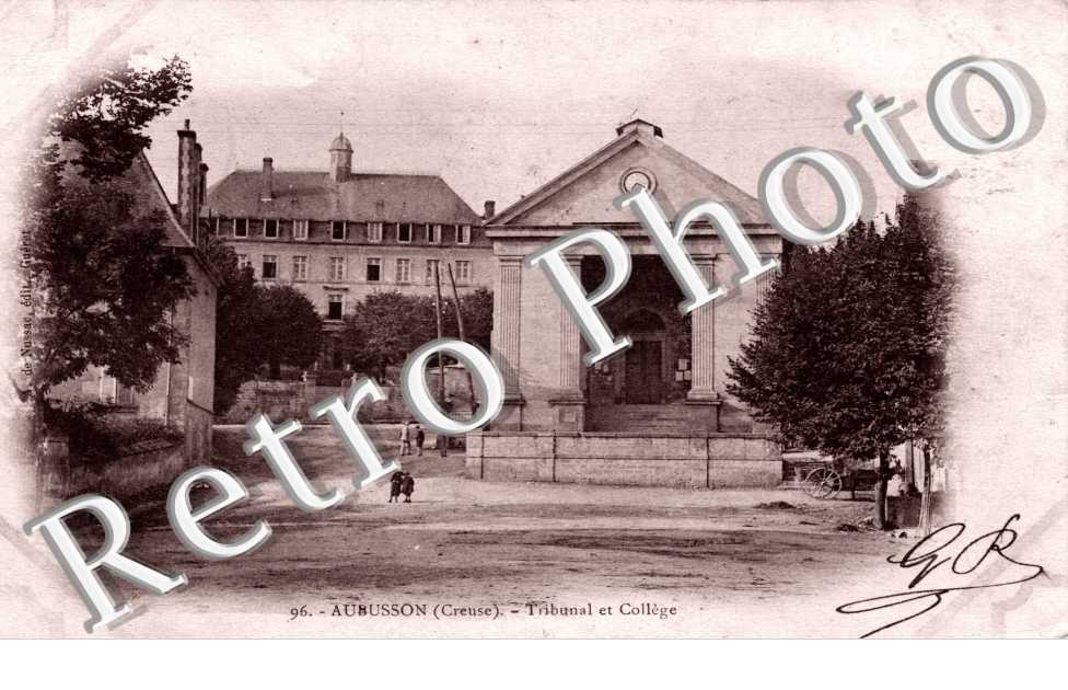 Tribunal et College