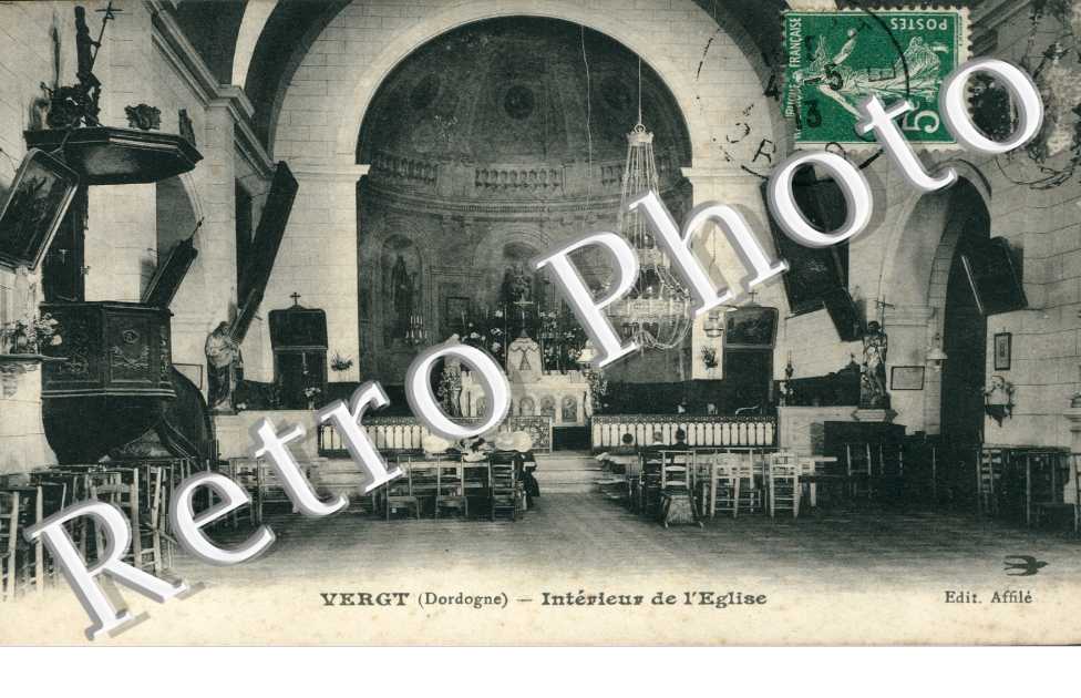 Interieur de l'eglise