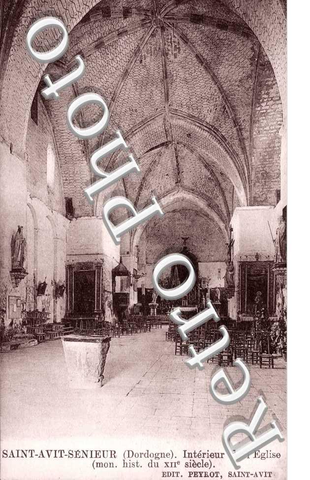interieur de  l'eglise