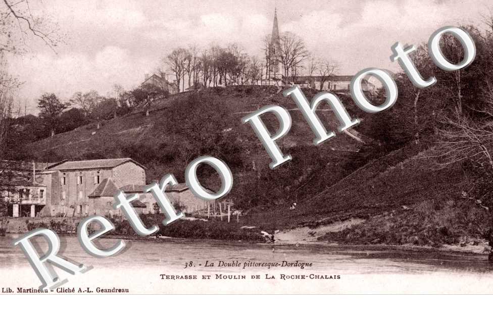 Terrasse et moulin