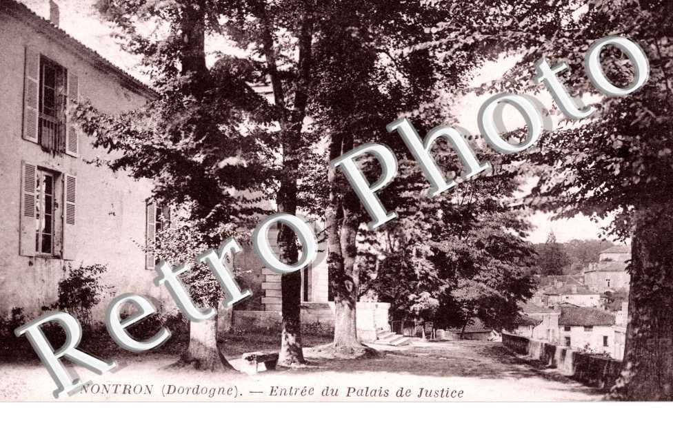 Entree du Palais de Justice