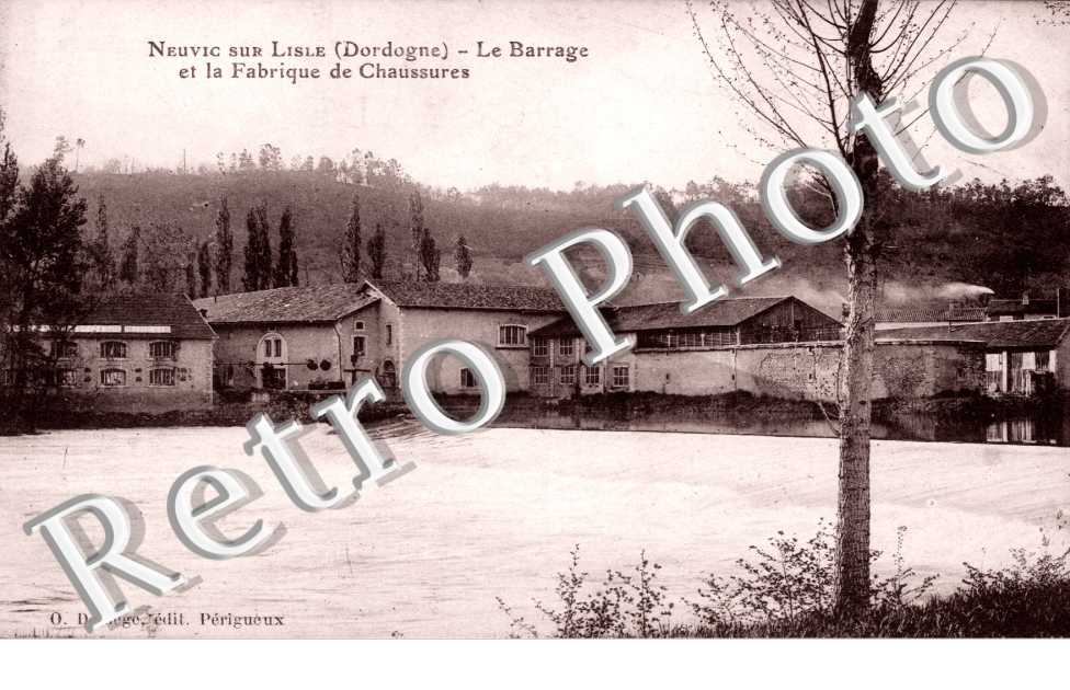 Le barrage et la fabrique de chaussures