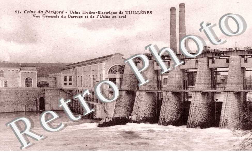 Usine Hydro-electrique - vue generale du barrage et de l'usine