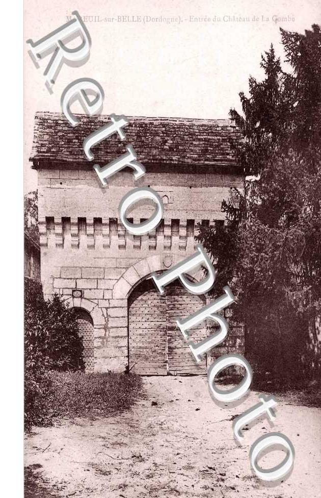 Entree du chateau de la Combe