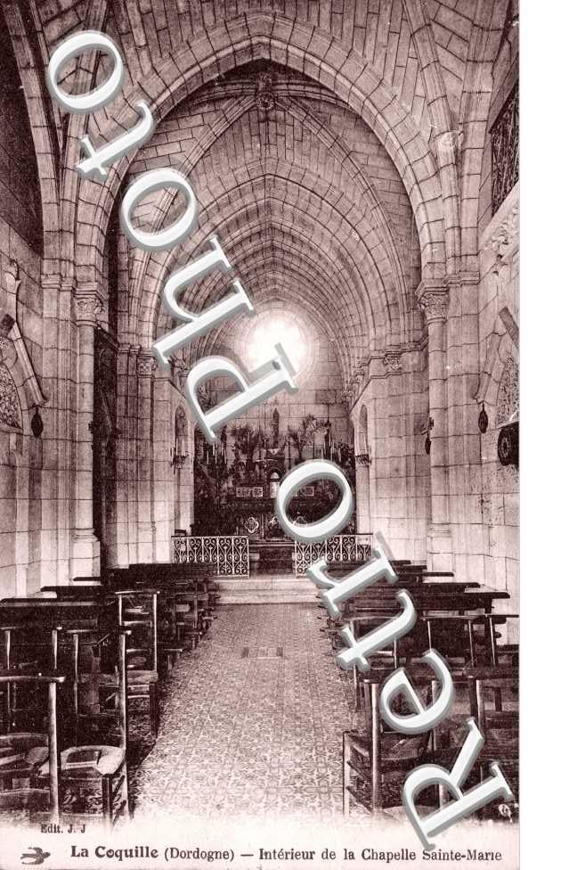 Interieur de l'eglise