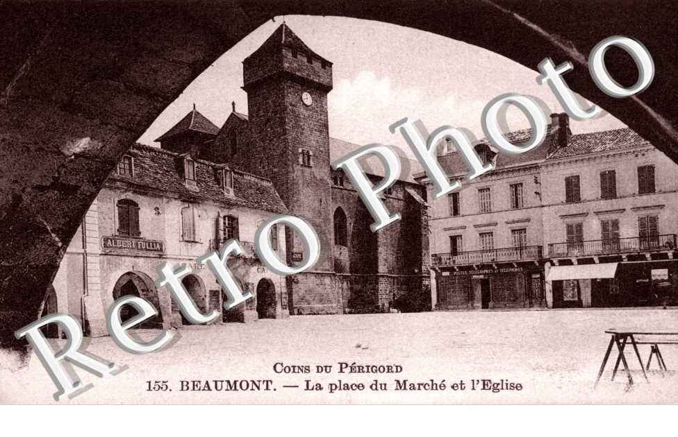 La place du marche et l'eglise