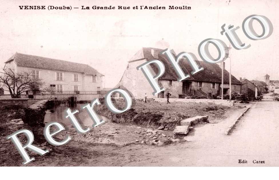 la Grande Rue et l'ancien Moulin