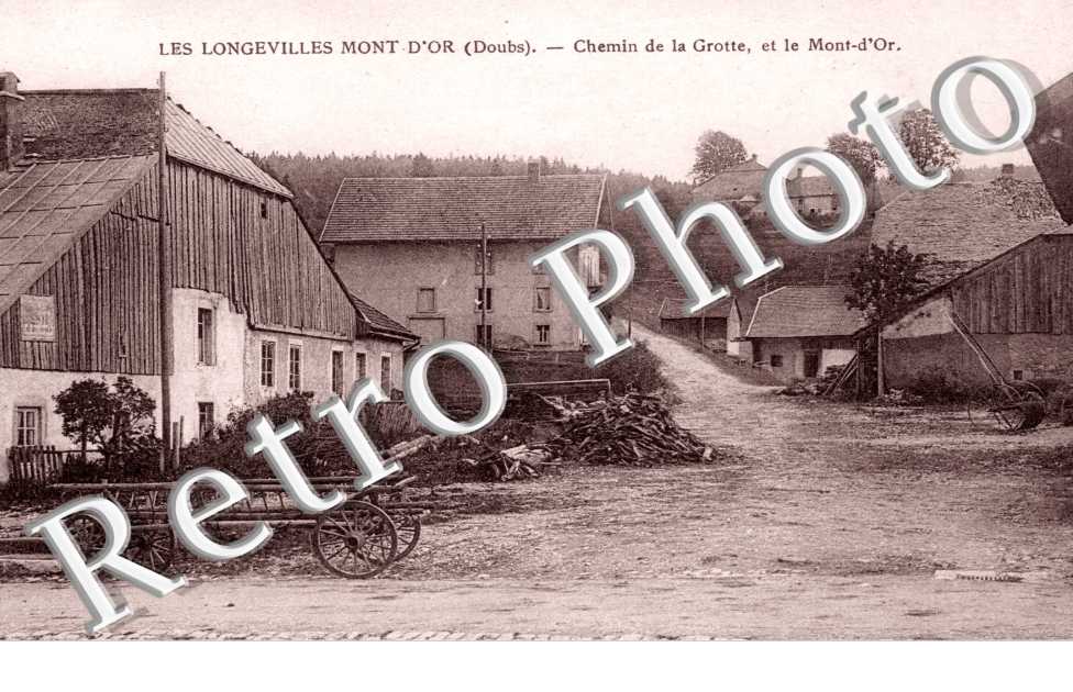 Chemin de la Grotte et le Mont d'Or