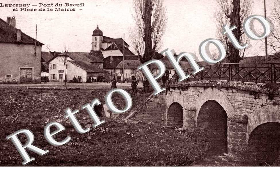 le Pont du Breuil et la Place de la Mairie