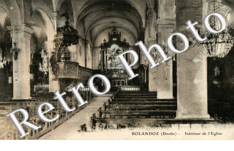 interieur de l'eglise