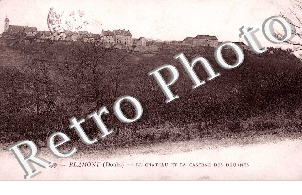 le chateau et la caserne des douanes