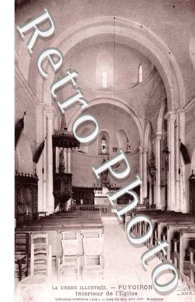 Interieur de l'eglise
