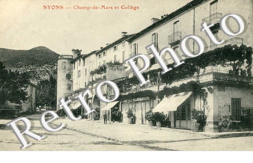 Champ de Mars et College