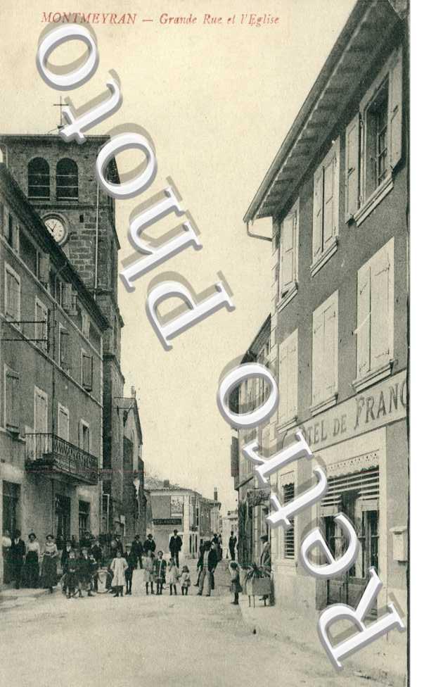 Grande rue et l'eglise