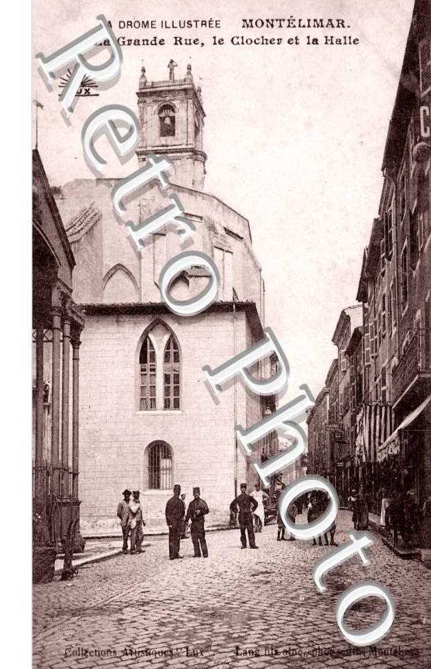 La Grande Rue, le Clocher et la Halle