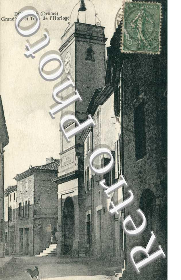 Grande rue et tour de  l'horloge