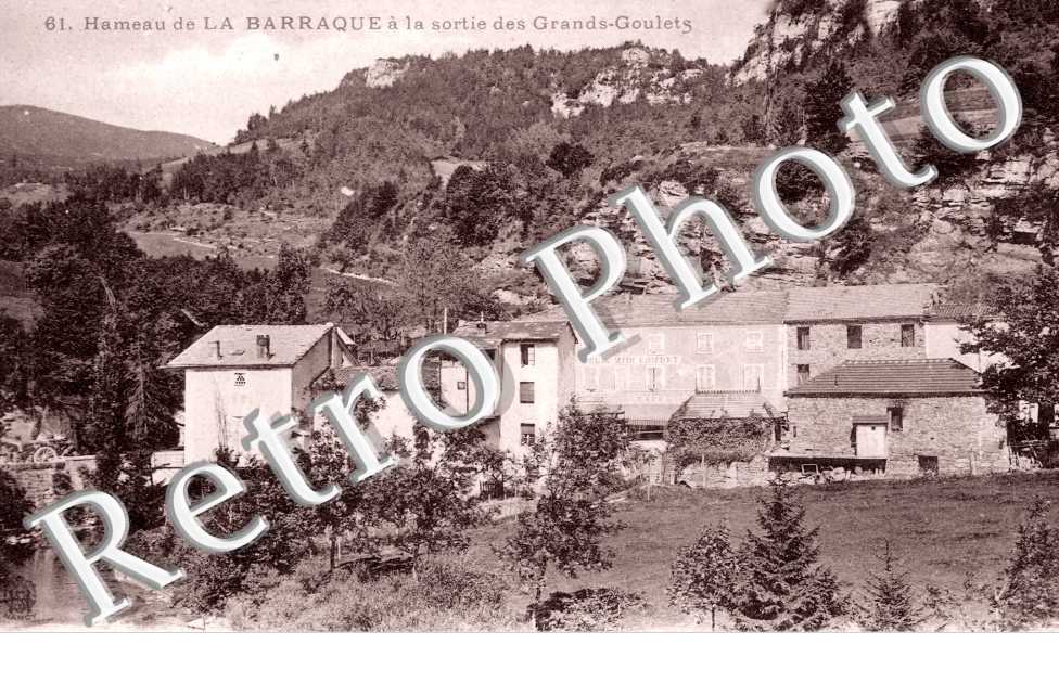 Hameau de La Barraque a la sortie des Grands-Goulets