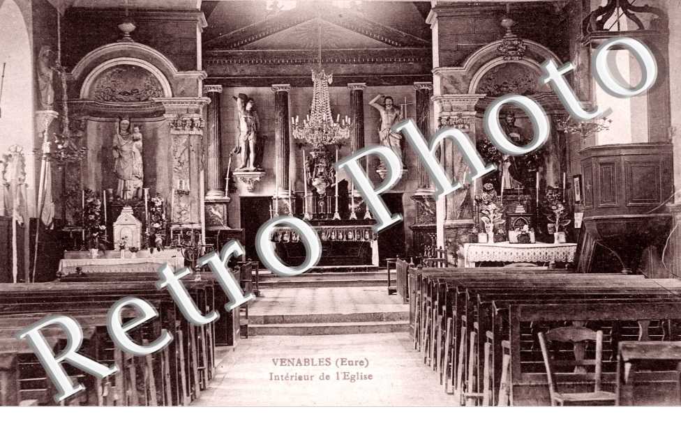 Interieur de l'eglise