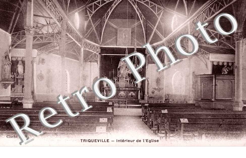 Interieur de l'eglise