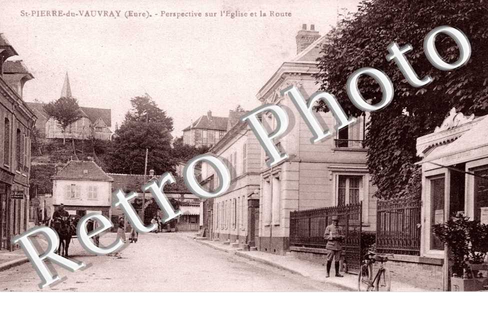 perspective sur l'eglise et la route