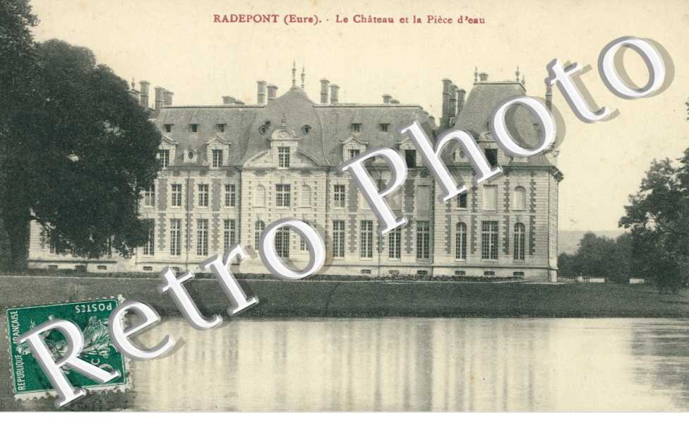 Chateau et piece d'eau