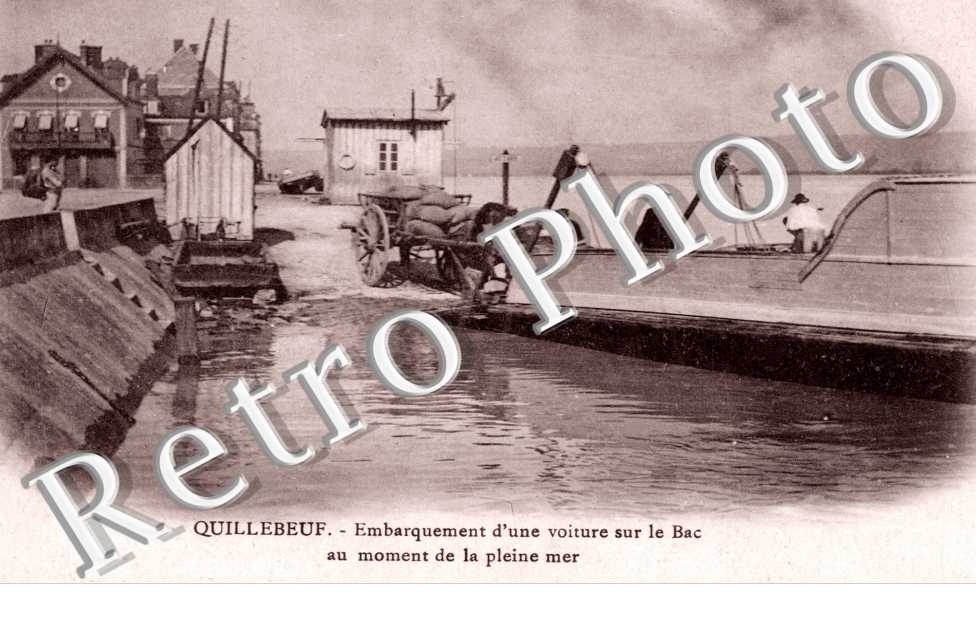 Embarquement d'une voiture sur le Bac