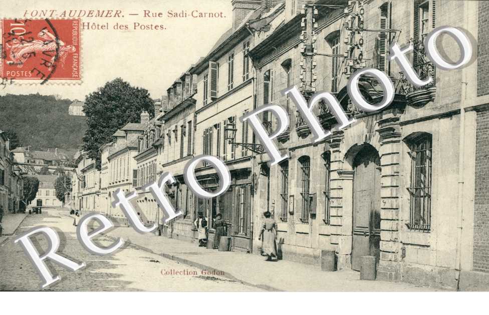 Rue Sadi-Carnot et Hotel des Postes