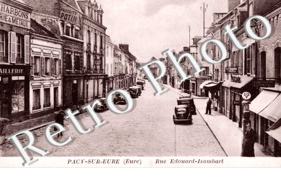 Rue Edouard Isambart
