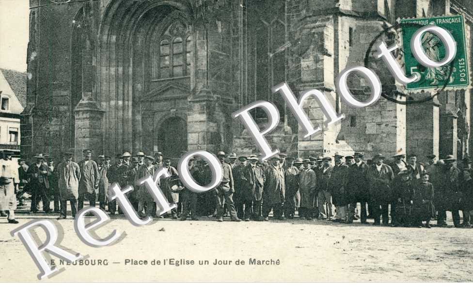 Place de l'eglise un jour de marche