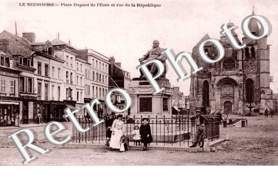 Place Dupont de l'Eure et rue de la Republique