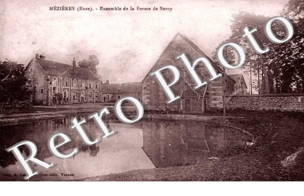 Ensemble de la ferme de Surcy