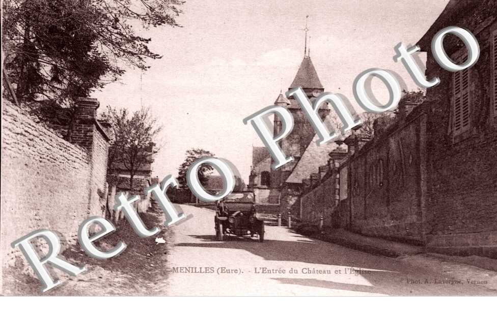 l'entree du Chateau et l'Eglise