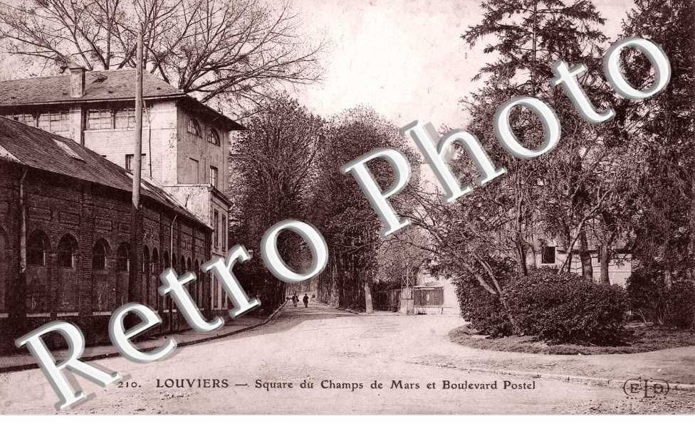 Square du Champ de Mars et Boulevard Postel